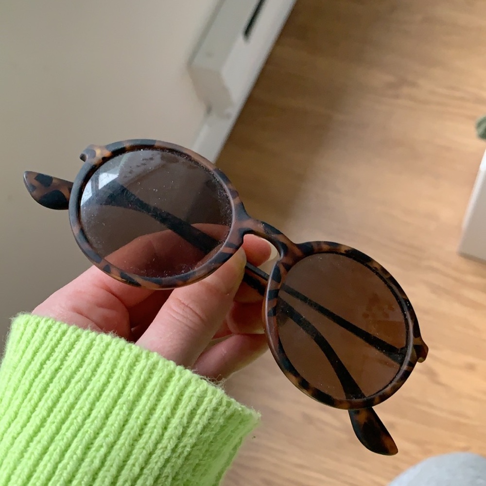 Round sunglasses - Picture 4 of 9